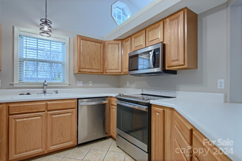 Property image 5 at 15 Farm Valley Road, Fletcher, NC 28732