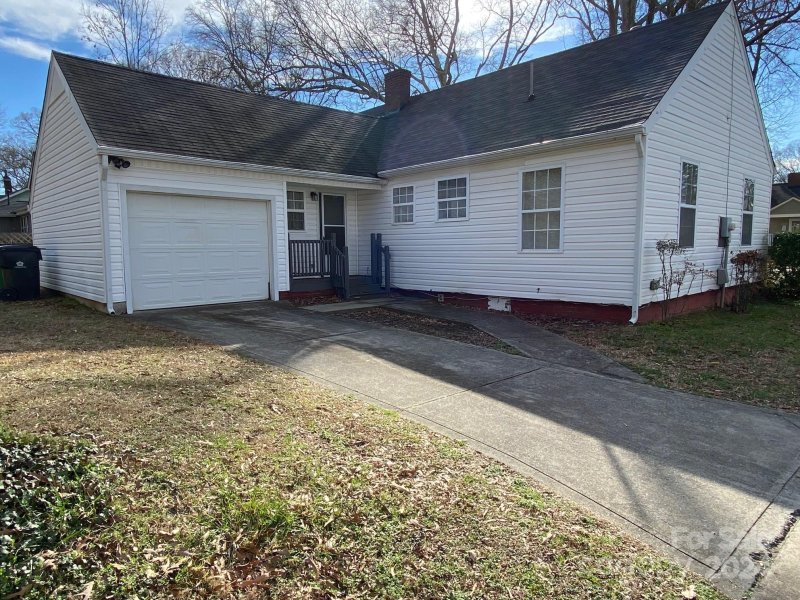 Property image 2 at 2101 Camp Greene Street, Charlotte, NC 28208