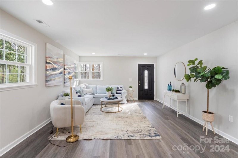 Property image 4 at 2000 St John Street, Charlotte, NC 28216