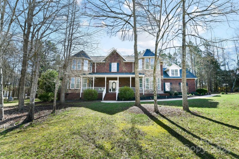 Property image 4 at 434 Laurel Crest Drive, Kannapolis, NC 28081