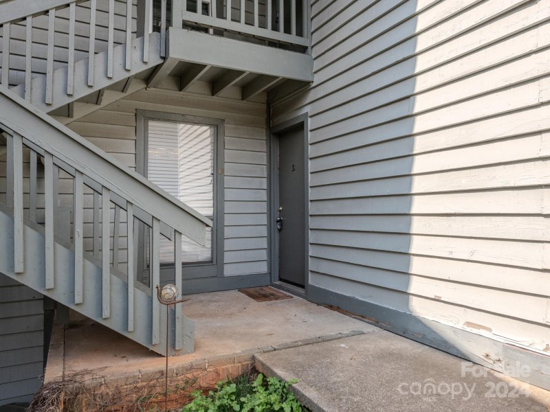 Property image 3 at 4936 Sardis Road, Charlotte, NC 28270