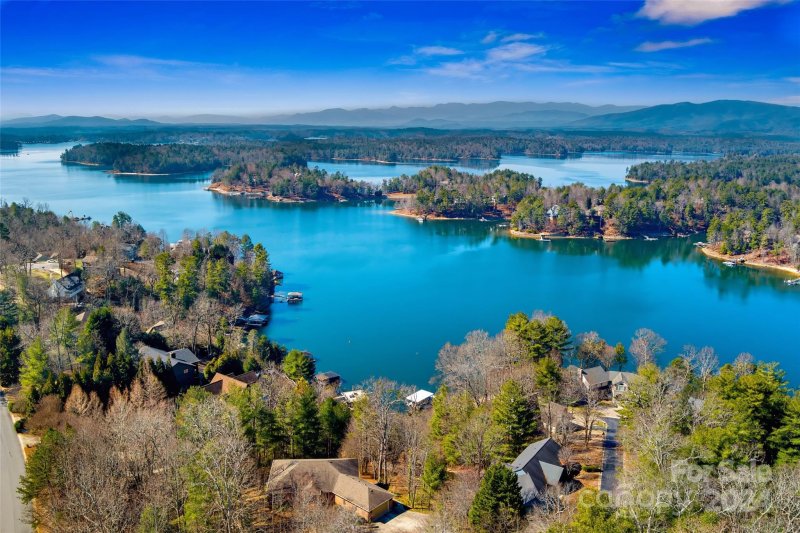 Property image 3 at 1710 Waterford Way, Morganton, NC 28655