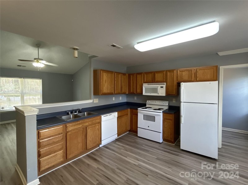 Property image 2 at 6421 Sunman Road, Charlotte, NC 28216