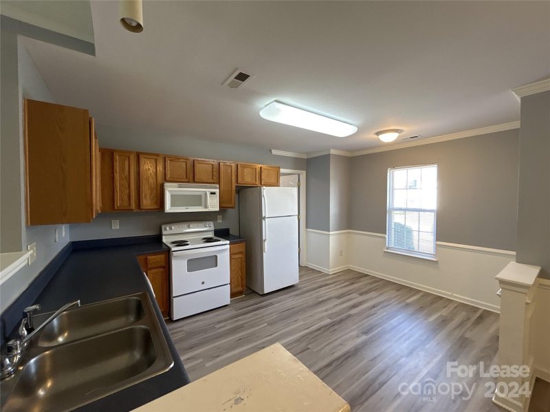 Property image 3 at 6421 Sunman Road, Charlotte, NC 28216
