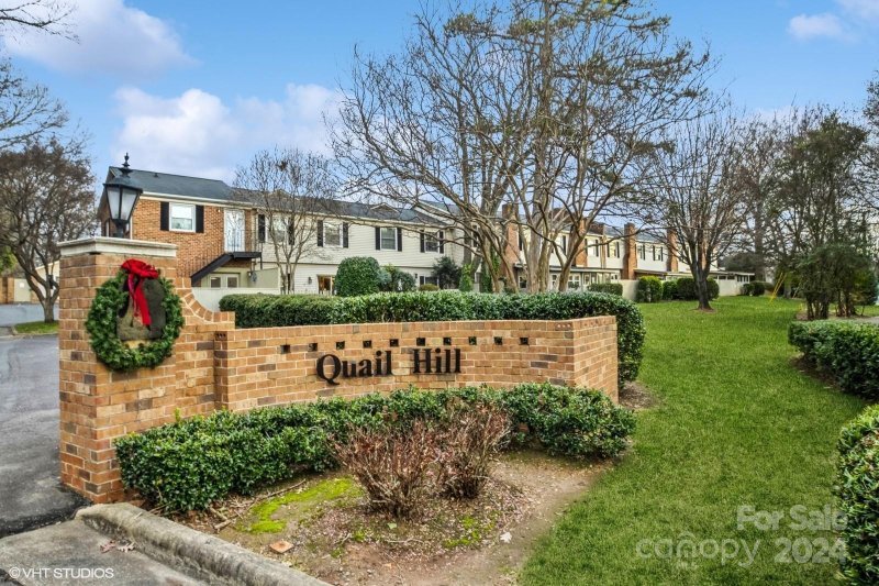 5901 Quail Hollow Road