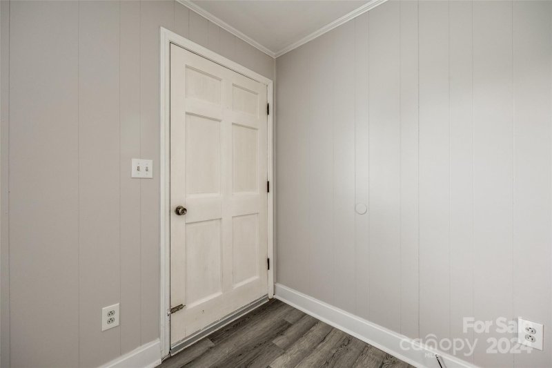 Property image 3 at 802 Athenia Place, Bessemer City, NC 28016