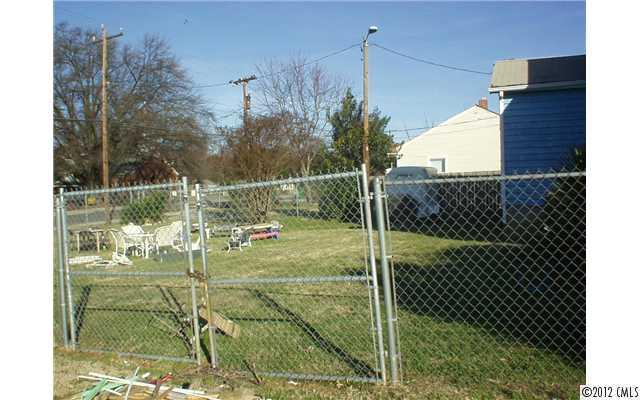 Property image 2 at 3720 Louisiana Avenue, Charlotte, NC 28208