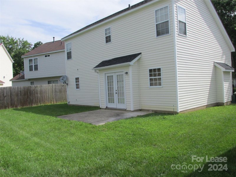 Property image 2 at 9224 Shenington Place, Charlotte, NC 28216