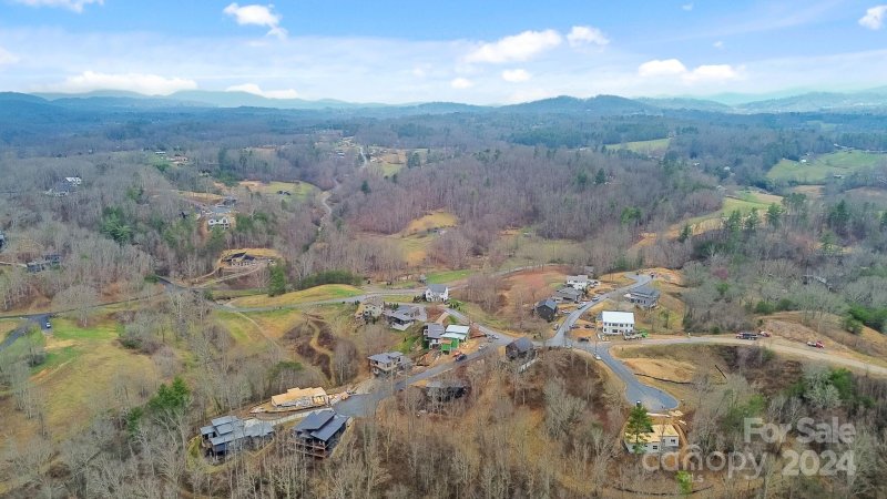 Property image 4 of 406 Blue Mind Way in Olivette, Asheville, NC 28804