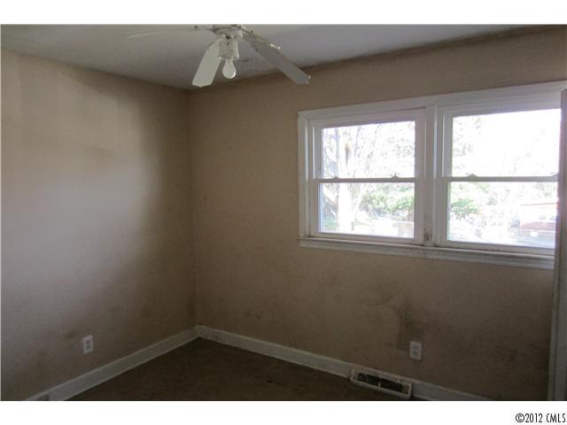 Property image 5 at 2543 Dalebrook Drive, Charlotte, NC 28216