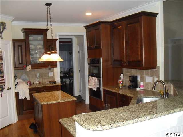 Property image 3 at 7919 Mountain Shore Drive, Sherrills Ford, NC 28673