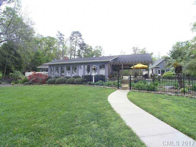 4067 Acacia Road