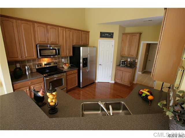 Property image 5 at 5068 Terrier Lane, Fort Mill, SC 29707