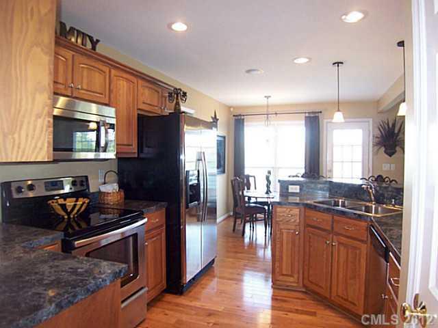 Property image 3 at 206 Harbor Point Drive, Cherryville, NC 28021