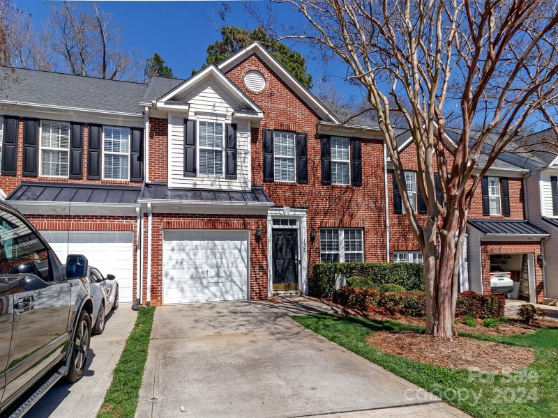 Property image 2 at 1802 Robinwood Village Drive, Gastonia, NC 28054