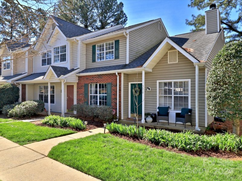 Property image 2 at 5670 Prescott Court, Charlotte, NC 28269