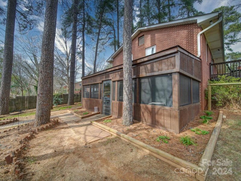 811 Gist Road