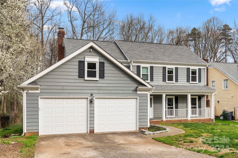 Property image 2 at 7323 Glen Brook Lane, Charlotte, NC 28269