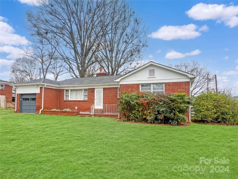 Property image 2 at 5229 Allen Road, Charlotte, NC 28269