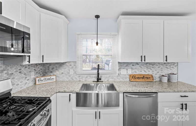 Property image 3 at 5020 Sea Oates Lane, Bessemer City, NC 28016