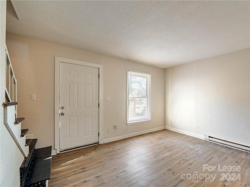 Property image 4 at 3616 Kentucky Avenue, Charlotte, NC 28216