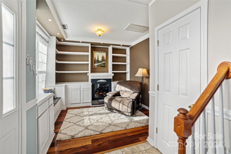 Property image 4 at 8031 Shiny Meadow Lane, Charlotte, NC 28215