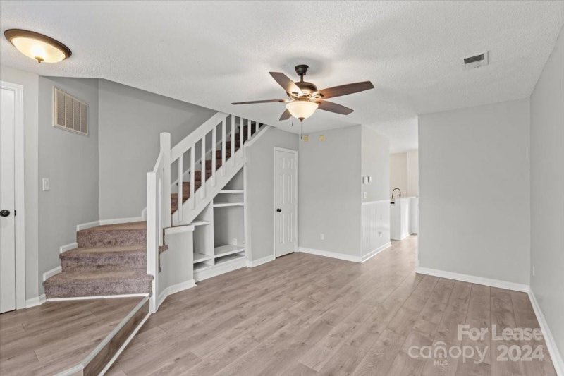 Property image 2 at 8289 Golf Ridge Drive, Charlotte, NC 28277