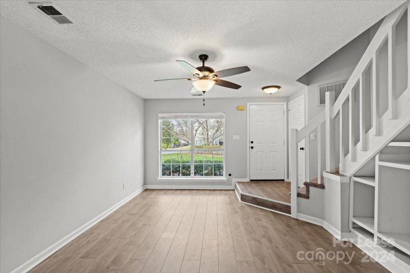 Property image 3 at 8289 Golf Ridge Drive, Charlotte, NC 28277