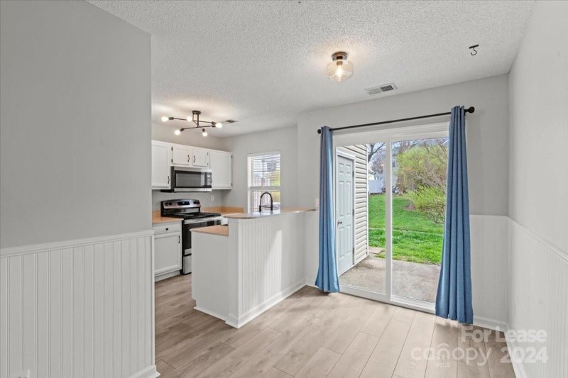 Property image 5 at 8289 Golf Ridge Drive, Charlotte, NC 28277