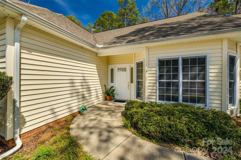 Property image 2 at 2260 Keswick Lane, Rock Hill, SC 29732