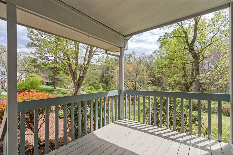 Property image 3 at 106 Bell Road, Asheville, NC 28805