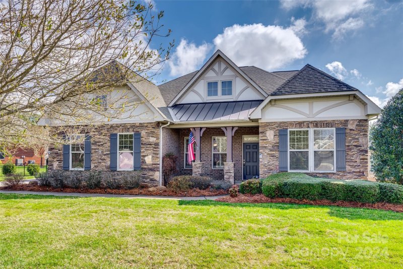 3014 Biltmore Drive