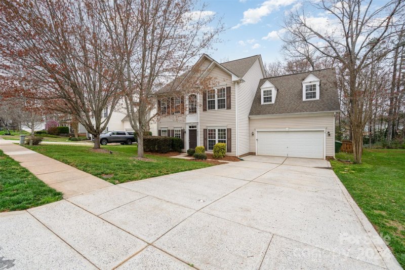 Property image 2 at 8004 Alma Boulevard, Waxhaw, NC 28173