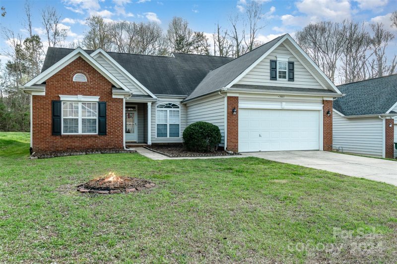 Property image 5 at 3805 Sipes Lane, Charlotte, NC 28269