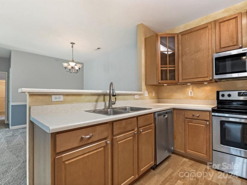 Property image 4 at 10617 Hill Point Court, Charlotte, NC 28262