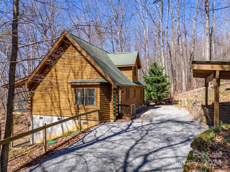 Property image 3 at 1150 Mountain Lakes Drive, Tryon, NC 28782