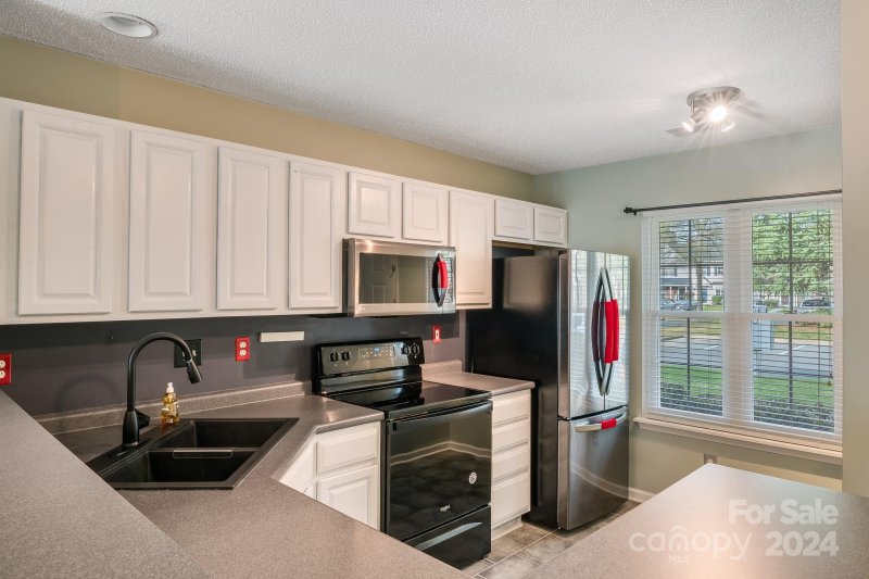 Property image 4 at 3028 Mayer House Court, Charlotte, NC 28214