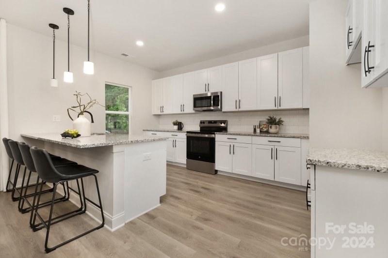 Property image 2 at 1237 Rosada Avenue, Charlotte, NC 28213