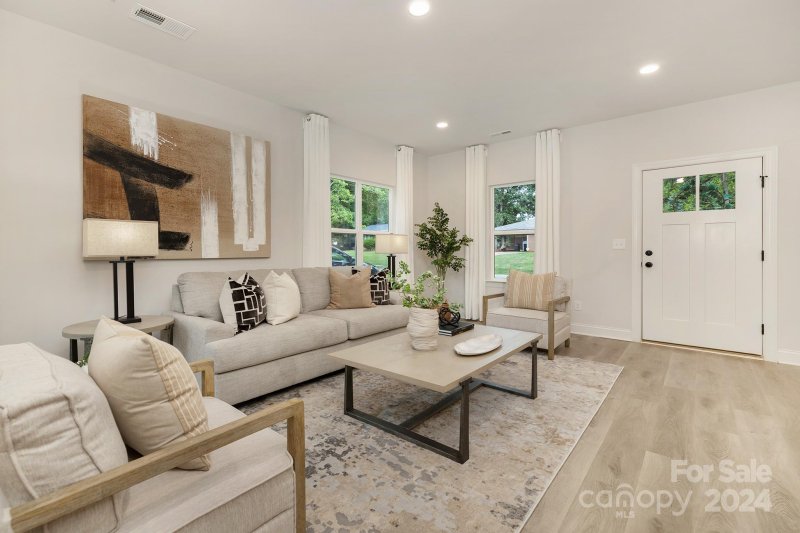 Property image 4 at 1237 Rosada Avenue, Charlotte, NC 28213