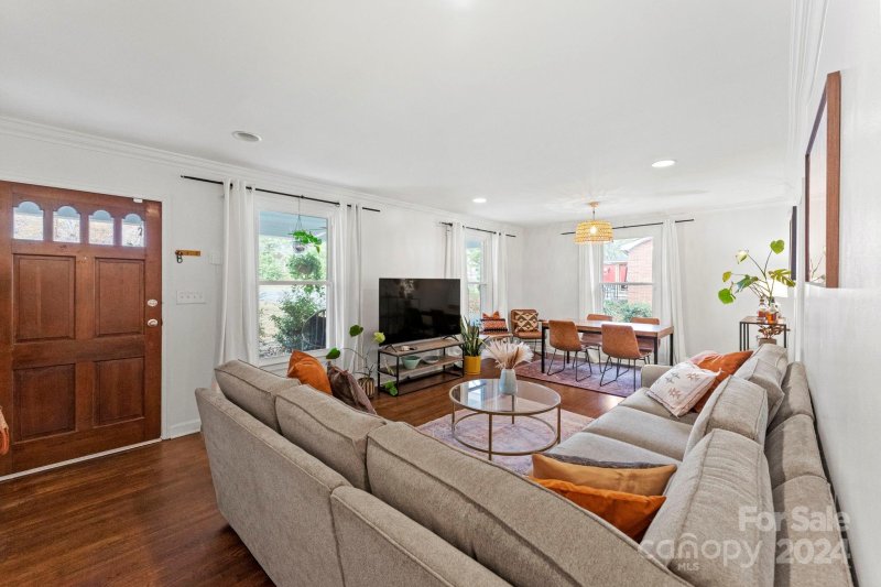 Property image 4 at 3112 Cosby Place, Charlotte, NC 28205