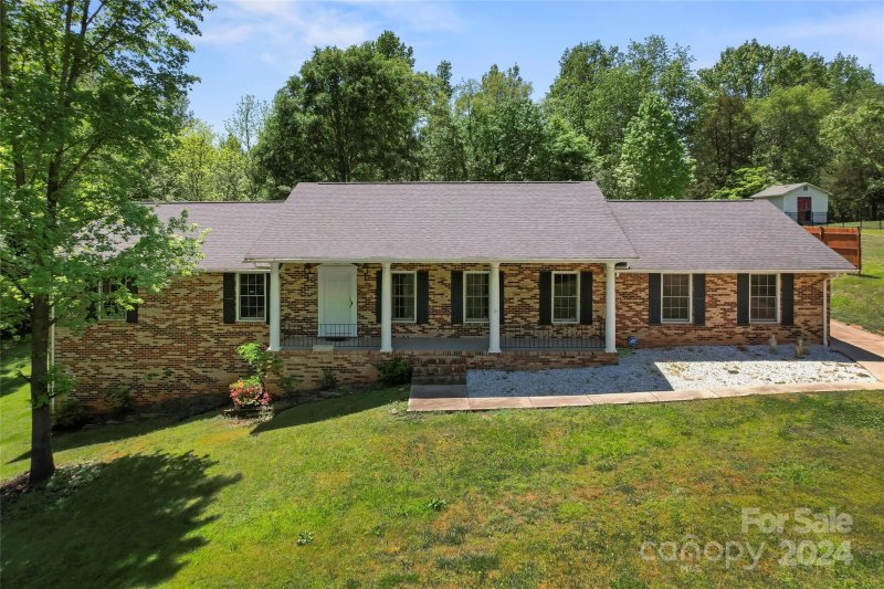 Property image 2 at 133 Windsong Court, Gastonia, NC 28056