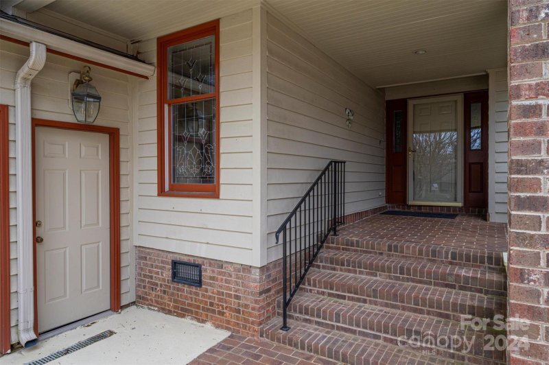 Property image 5 at 16 Shipmaster Court, Clover, SC 29710