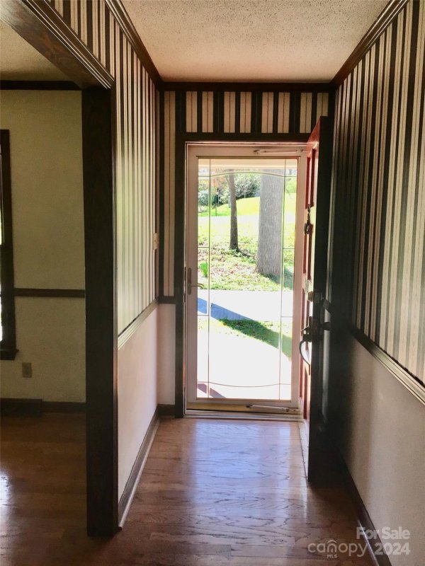 Property image 3 at 303 Brookmeade Drive, Statesville, NC 28625