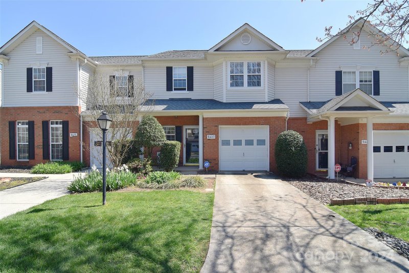 5427 Johnston Mill Court