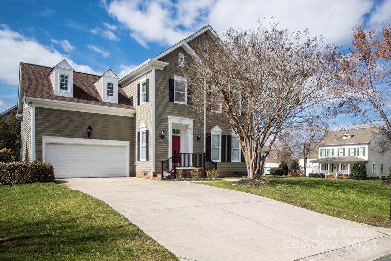 10400 Orchid Hill Lane