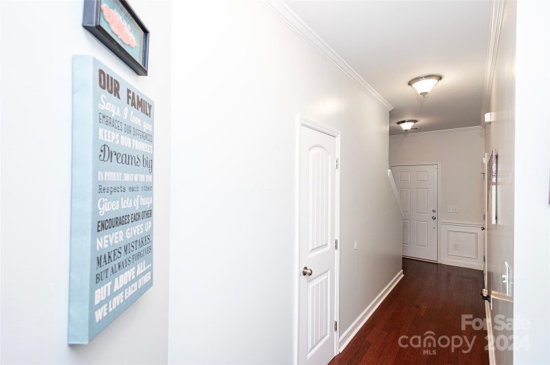 Property image 4 at 4528 Craigmoss Lane, Charlotte, NC 28278