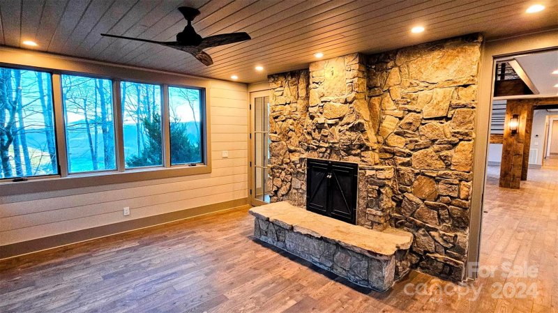 Property image 5 at 205 Sarsparilla Court, Sapphire, NC 28774