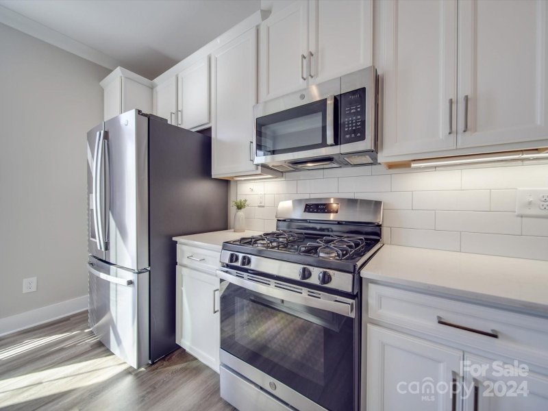 Property image 4 at 757 Seigle Point Drive, Charlotte, NC 28204