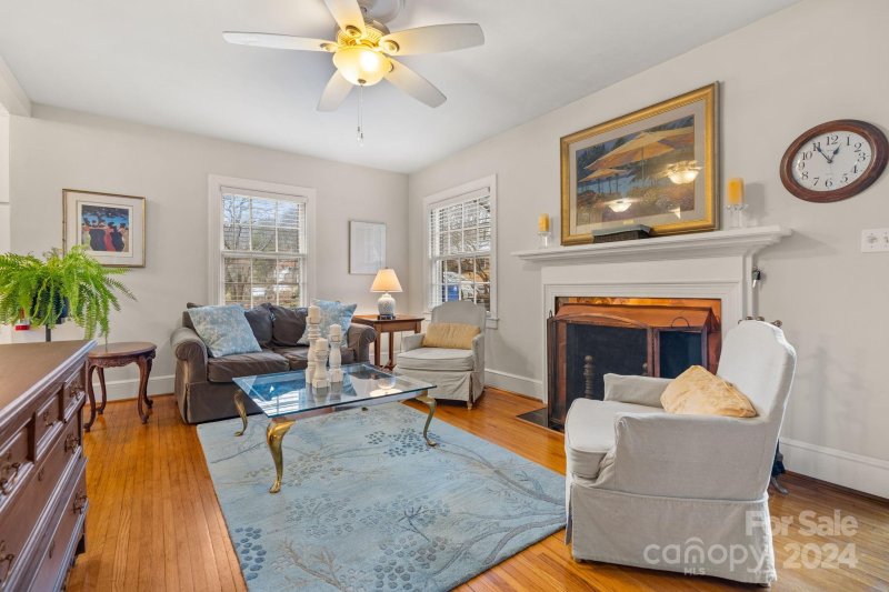 Property image 5 at 29 Canterbury Road, Asheville, NC 28805