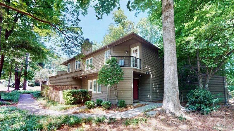 3437 Colony Crossing Drive